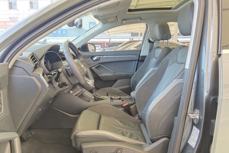 Used Audi Q3 Sportback 2020 40 TFSI Fashion Model Interior 2