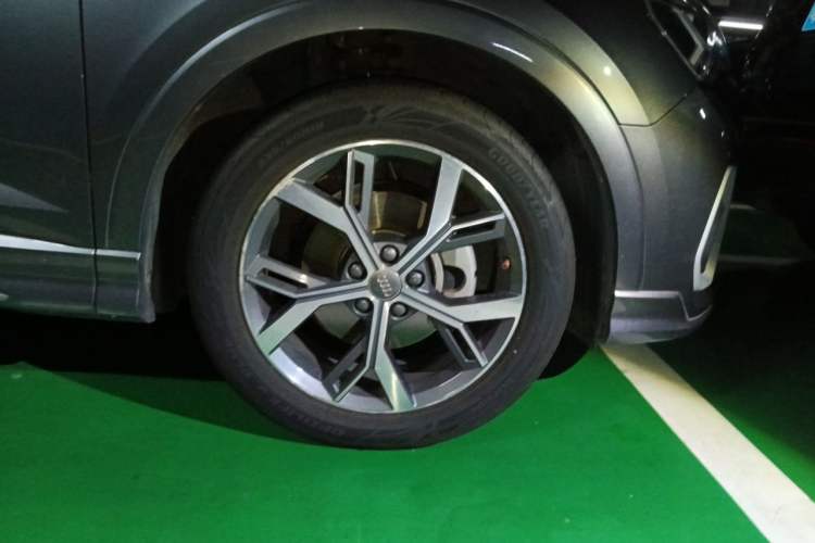 Used Audi Q3 Sportback 2020 40 TFSI Fashion Model Right Front Wheel Hub