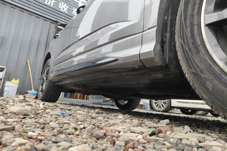Used Audi Q3 Sportback 2020 45 TFSI quattro Luxury Edition Right Side Sill