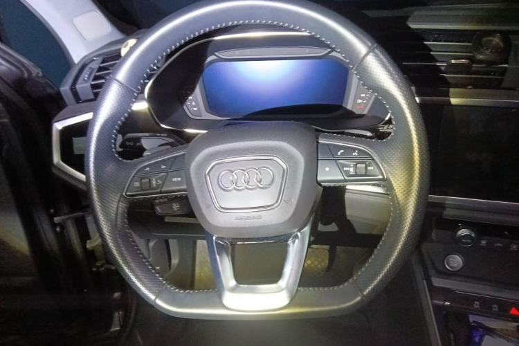 Used Audi Q3 Sportback 2020 40 TFSI Fashion Model Steering Wheel