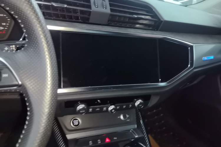 Used Audi Q3 Sportback 2020 40 TFSI Fashion Model Audio And AC Panel