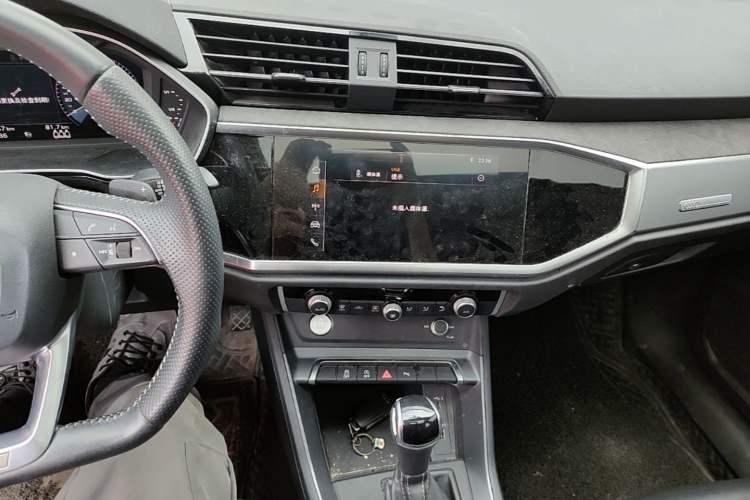 Used Audi Q3 Sportback 2020 40 TFSI Fashion Model Audio And AC Panel