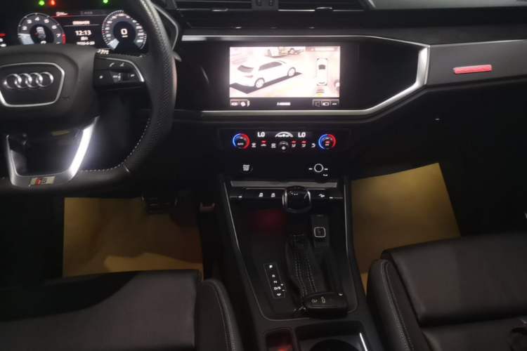 Used Audi Q3 Sportback 2020 45 TFSI quattro Fashion Edition Audio And AC Panel