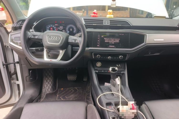 Used Audi Q3 Sportback 2020 40 TFSI Fashion Model Center Console