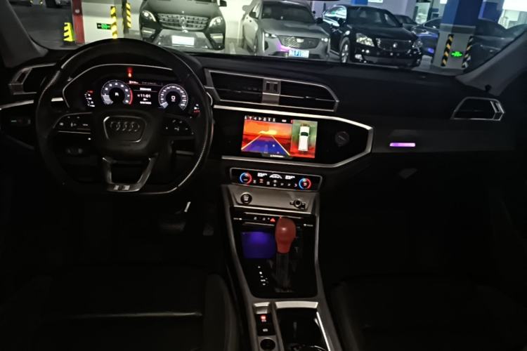 Used Audi Q3 Sportback 2020 40 TFSI Fashion Model Center Console
