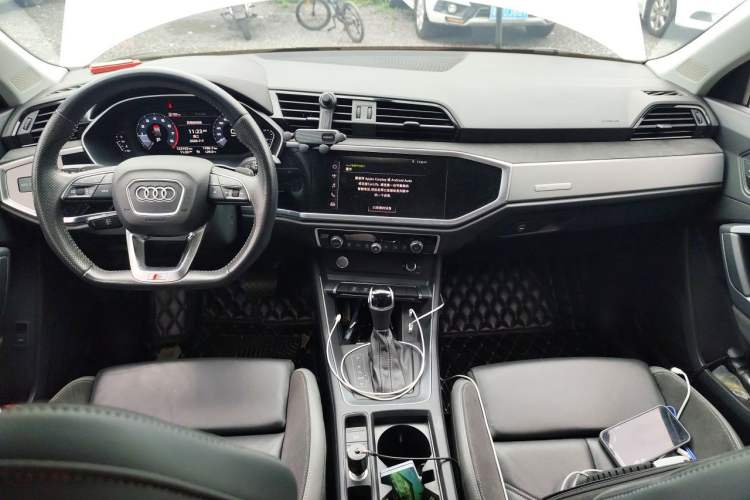 Used Audi Q3 Sportback 2020 40 TFSI Fashion Model Center Console
