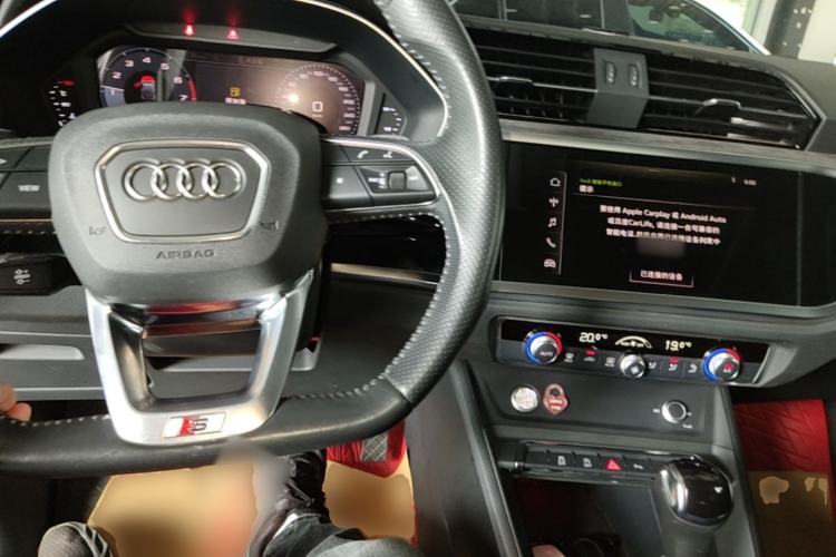 Used Audi Q3 Sportback 2020 40 TFSI Fashion Model Center Console