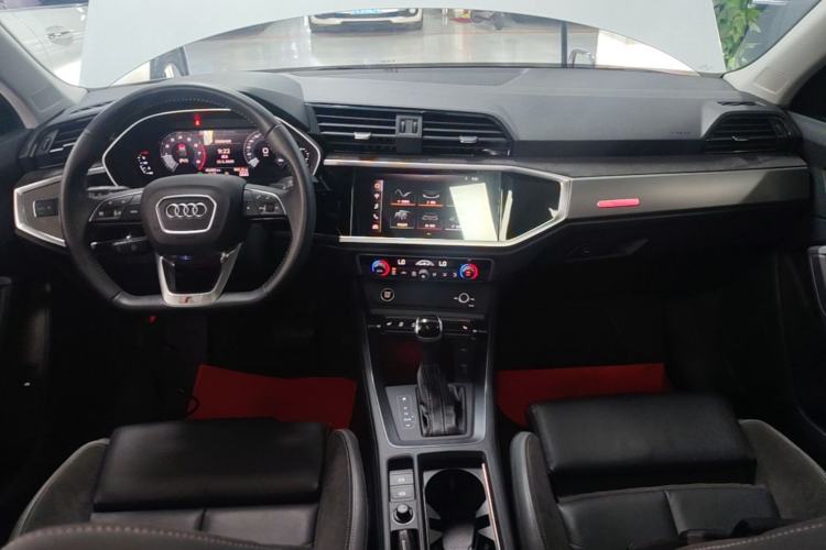 Used Audi Q3 Sportback 2020 40 TFSI Fashion Model Center Console