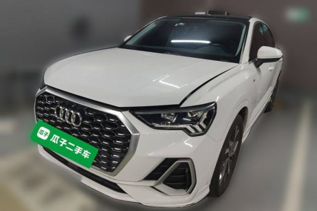 Ojetý Audi Q3 Sportback 2020 40 TFSI Fashion Model