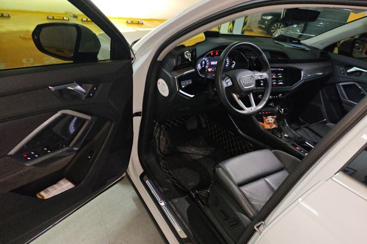 Used Audi Q3 Sportback 2020 35 TFSI Ambition Edition Driver Seat