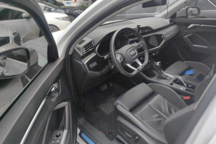 Used Audi Q3 Sportback 2020 40 TFSI Fashion Model Driver Seat