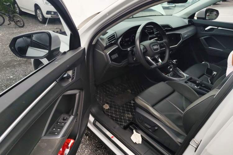 Used Audi Q3 Sportback 2020 40 TFSI Fashion Model Driver Seat