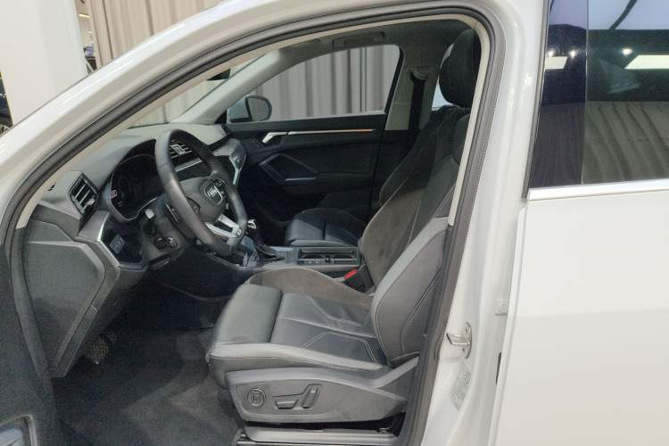 Used Audi Q3 Sportback 2020 40 TFSI Fashion Model Driver Seat
