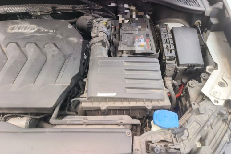 Used Audi Q3 Sportback 2020 40 TFSI Fashion Model Engine Bay Left
