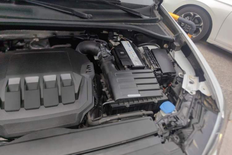 Used Audi Q3 Sportback 2020 40 TFSI Fashion Model Engine Bay Left