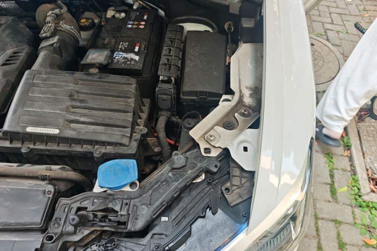 Used Audi Q3 Sportback 2020 40 TFSI Fashion Model Engine Bay Left