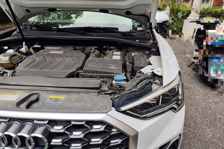 Used Audi Q3 Sportback 2020 40 TFSI Fashion Model Engine Bay Left