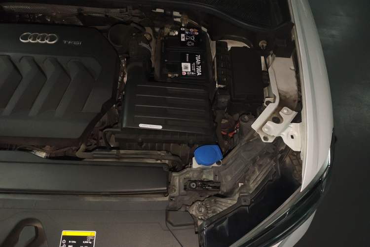 Used Audi Q3 Sportback 2020 40 TFSI Fashion Model Engine Bay Left