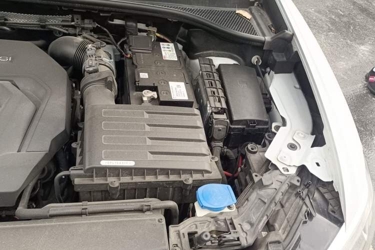 Used Audi Q3 Sportback 2020 40 TFSI Fashion Model Engine Bay Left