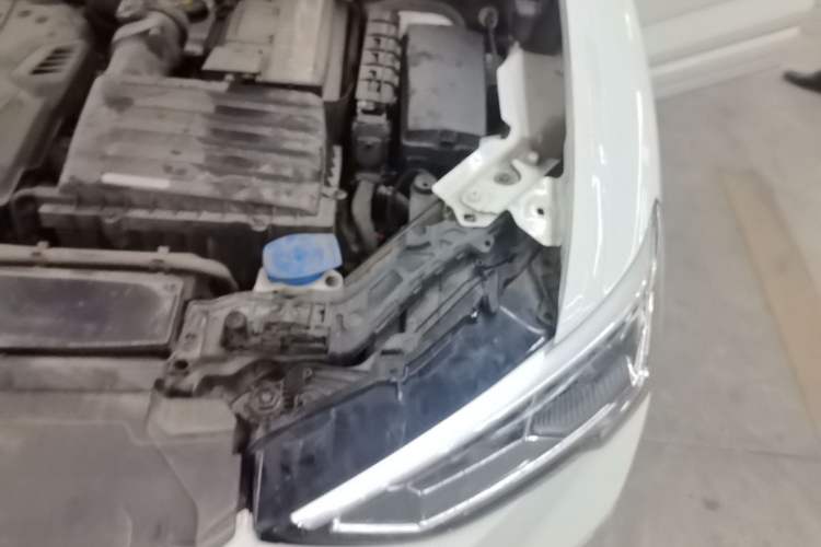 Used Audi Q3 Sportback 2020 40 TFSI Fashion Model Engine Bay Left