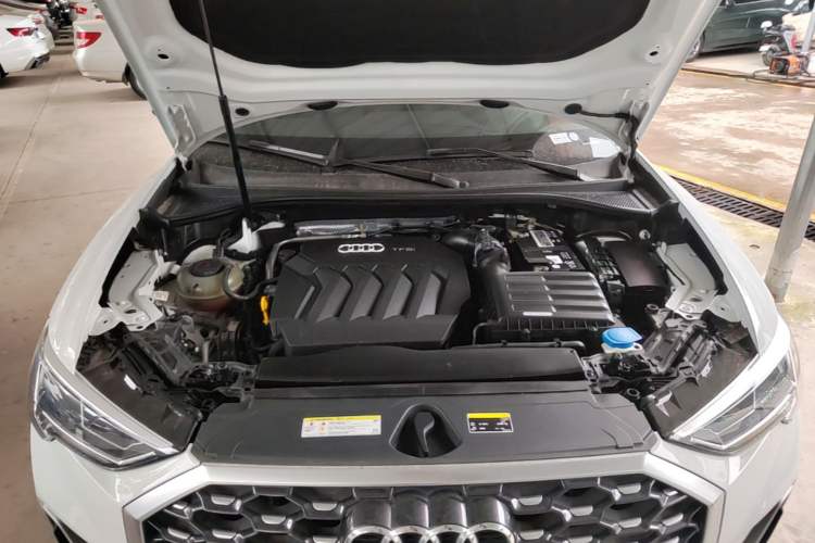 Used Audi Q3 Sportback 2020 40 TFSI Fashion Model Engine Bay