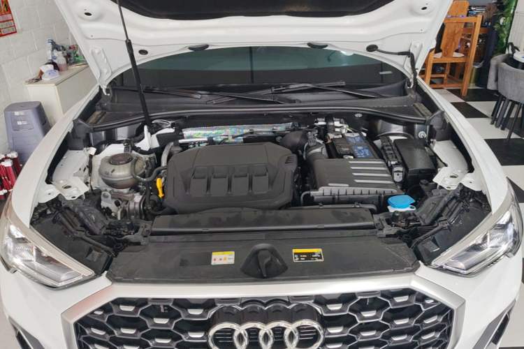 Used Audi Q3 Sportback 2020 40 TFSI Fashion Model Engine Bay