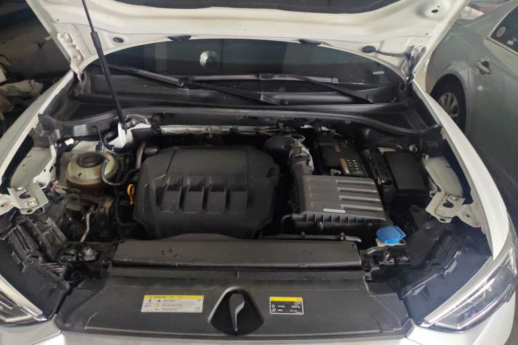 Used Audi Q3 Sportback 2020 40 TFSI Fashion Model Engine Bay