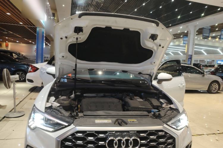 Used Audi Q3 Sportback 2020 40 TFSI Fashion Model Engine Bay