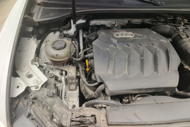 Used Audi Q3 Sportback 2020 40 TFSI Fashion Model Engine Bay Right