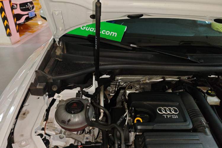 Used Audi Q3 Sportback 2020 35 TFSI Ambition Edition Engine Bay Right
