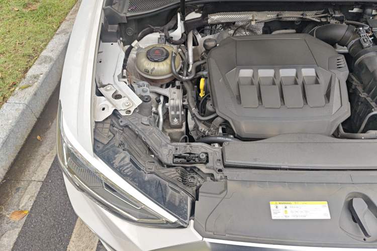Used Audi Q3 Sportback 2020 40 TFSI Fashion Model Engine Bay Right