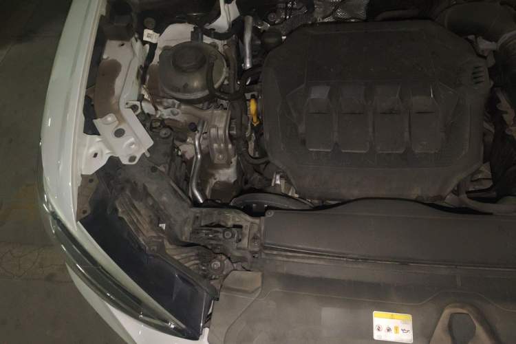 Used Audi Q3 Sportback 2020 40 TFSI Fashion Model Engine Bay Right