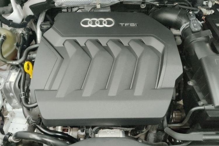Used Audi Q3 Sportback 2020 40 TFSI Fashion Model Engine Bay
