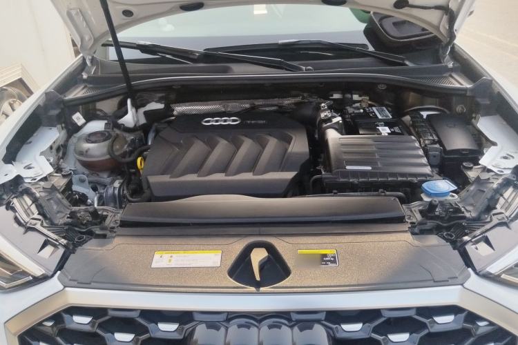 Used Audi Q3 Sportback 2020 40 TFSI Fashion Model Engine Bay