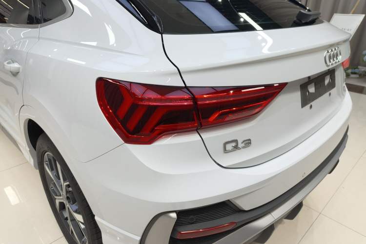 Used Audi Q3 Sportback 2020 40 TFSI Fashion Model Exterior 3
