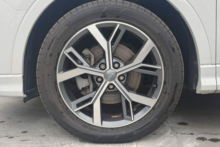 Used Audi Q3 Sportback 2020 40 TFSI Fashion Model Exterior 4