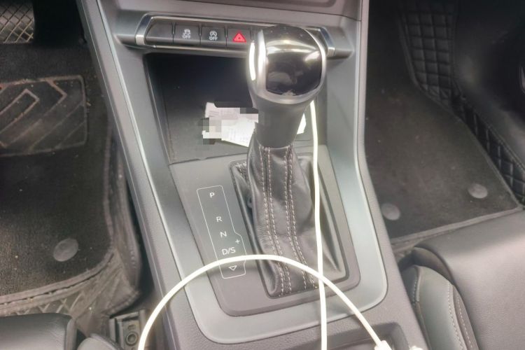 Used Audi Q3 Sportback 2020 40 TFSI Fashion Model Gear Lever