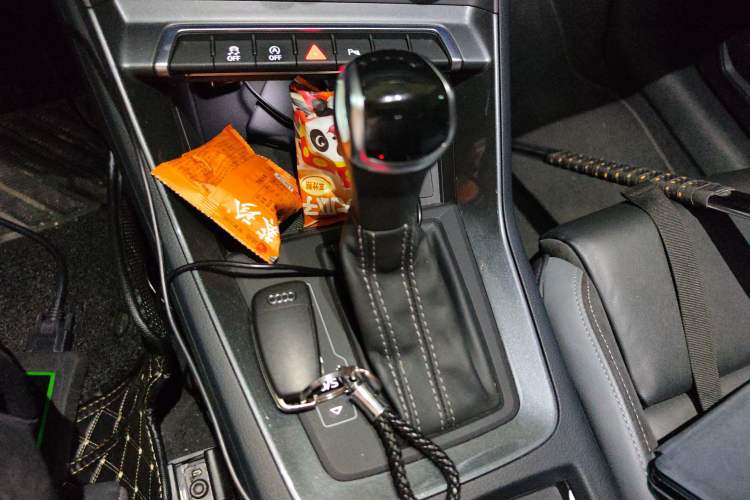 Used Audi Q3 Sportback 2020 35 TFSI Ambition Edition Gear Lever