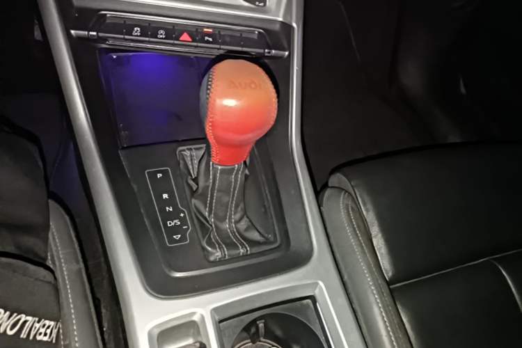 Used Audi Q3 Sportback 2020 40 TFSI Fashion Model Gear Lever