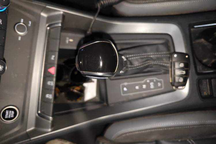 Used Audi Q3 Sportback 2020 40 TFSI Fashion Model Gear Lever