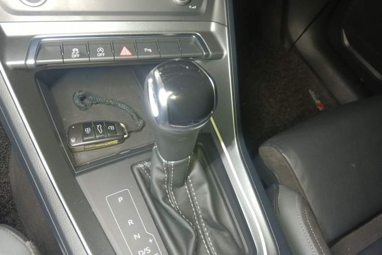 Used Audi Q3 Sportback 2020 40 TFSI Fashion Model Gear Lever