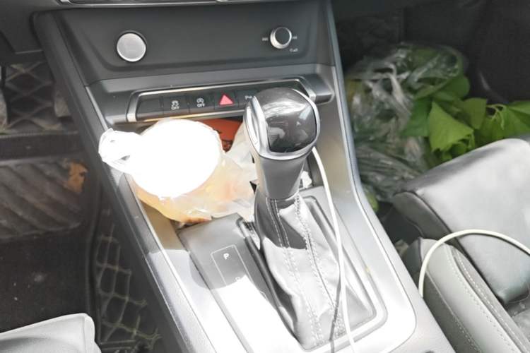 Used Audi Q3 Sportback 2020 40 TFSI Fashion Model Gear Lever