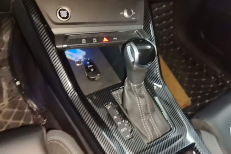 Used Audi Q3 Sportback 2020 40 TFSI Fashion Model Gear Lever