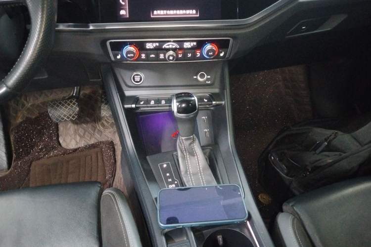 Used Audi Q3 Sportback 2020 40 TFSI Fashion Model Gear Lever