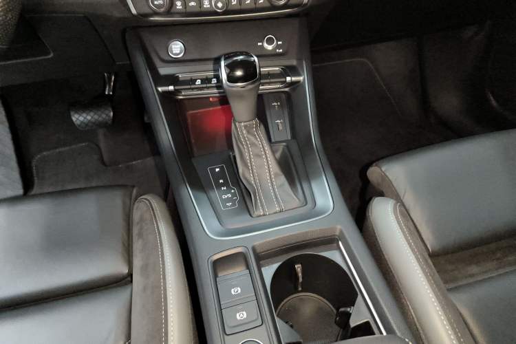 Used Audi Q3 Sportback 2020 40 TFSI Fashion Model Gear Lever