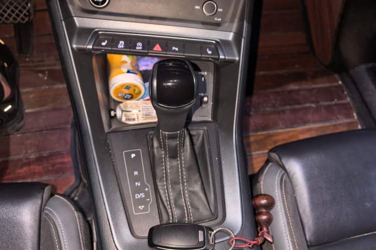 Used Audi Q3 Sportback 2020 40 TFSI Fashion Model Gear Lever