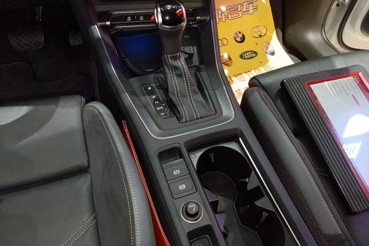 Used Audi Q3 Sportback 2020 40 TFSI Fashion Model Gear Lever