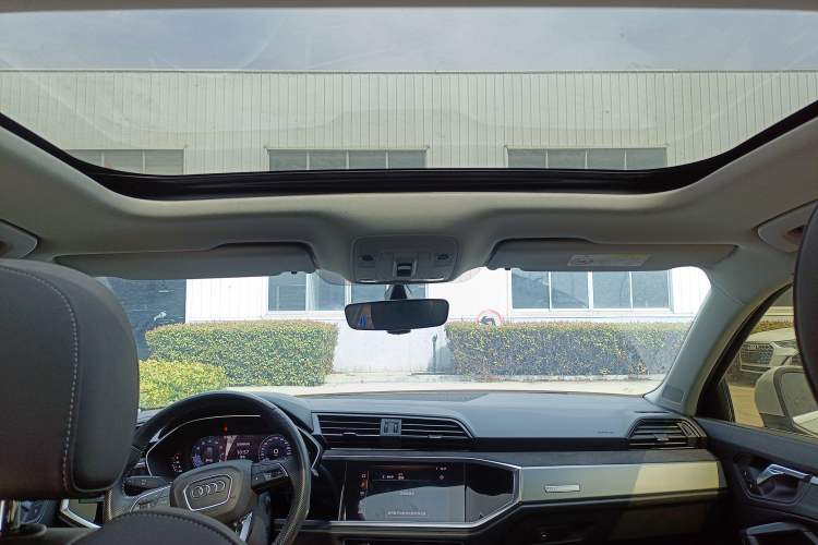 Used Audi Q3 Sportback 2020 40 TFSI Fashion Model Headliner