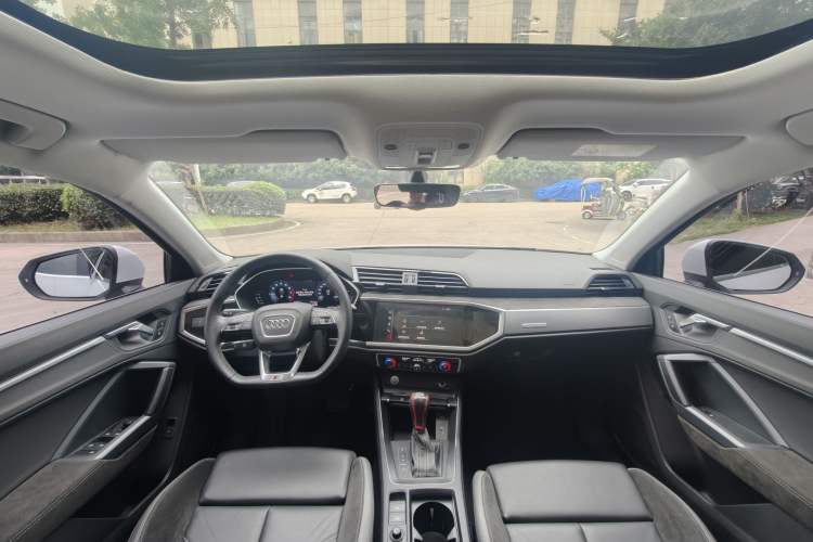 Used Audi Q3 Sportback 2020 40 TFSI Fashion Model Interior 1