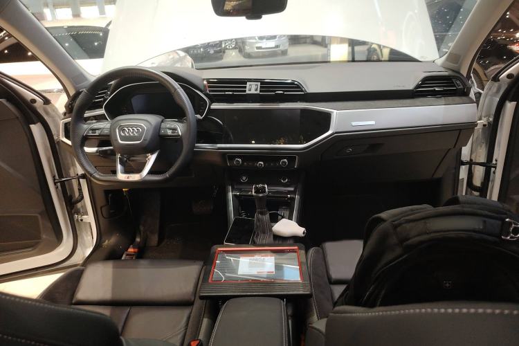 Used Audi Q3 Sportback 2020 40 TFSI Fashion Model Interior 2
